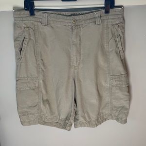 Tommy Bahama men’s cargo shorts